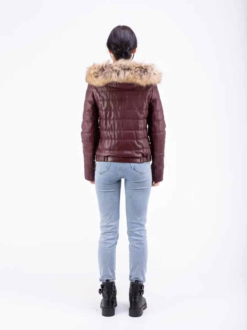 Куртка женская из натуральной кожи с капюшоном Турция