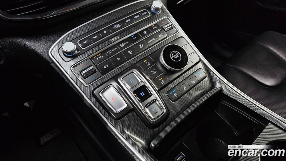 Hyundai The New Santa Fe Дизель 2.2 2WD (10.2020)