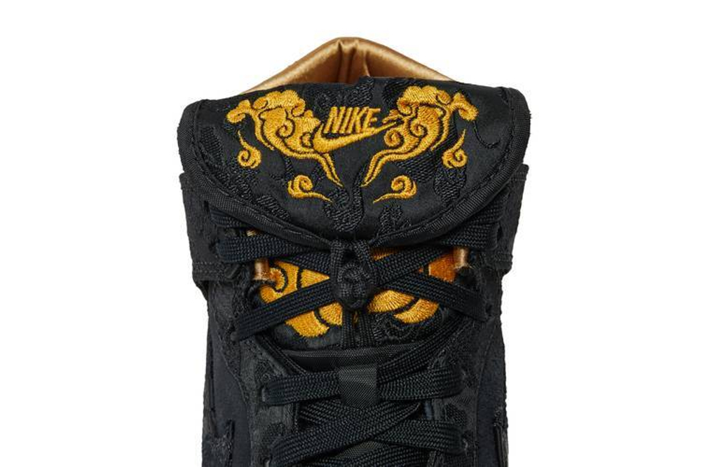 Кроссовки Nike Dunk Retro Prm "God Of Wealth"