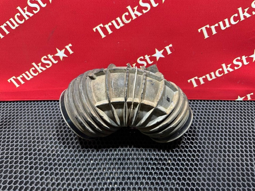 Патрубок воздушного фильтра