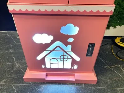 Разменный автомат для продажи жетонов "Кукольный домик" с купюроприемником