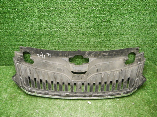 Решетка радиатора Skoda Rapid 1 (2012-2020)