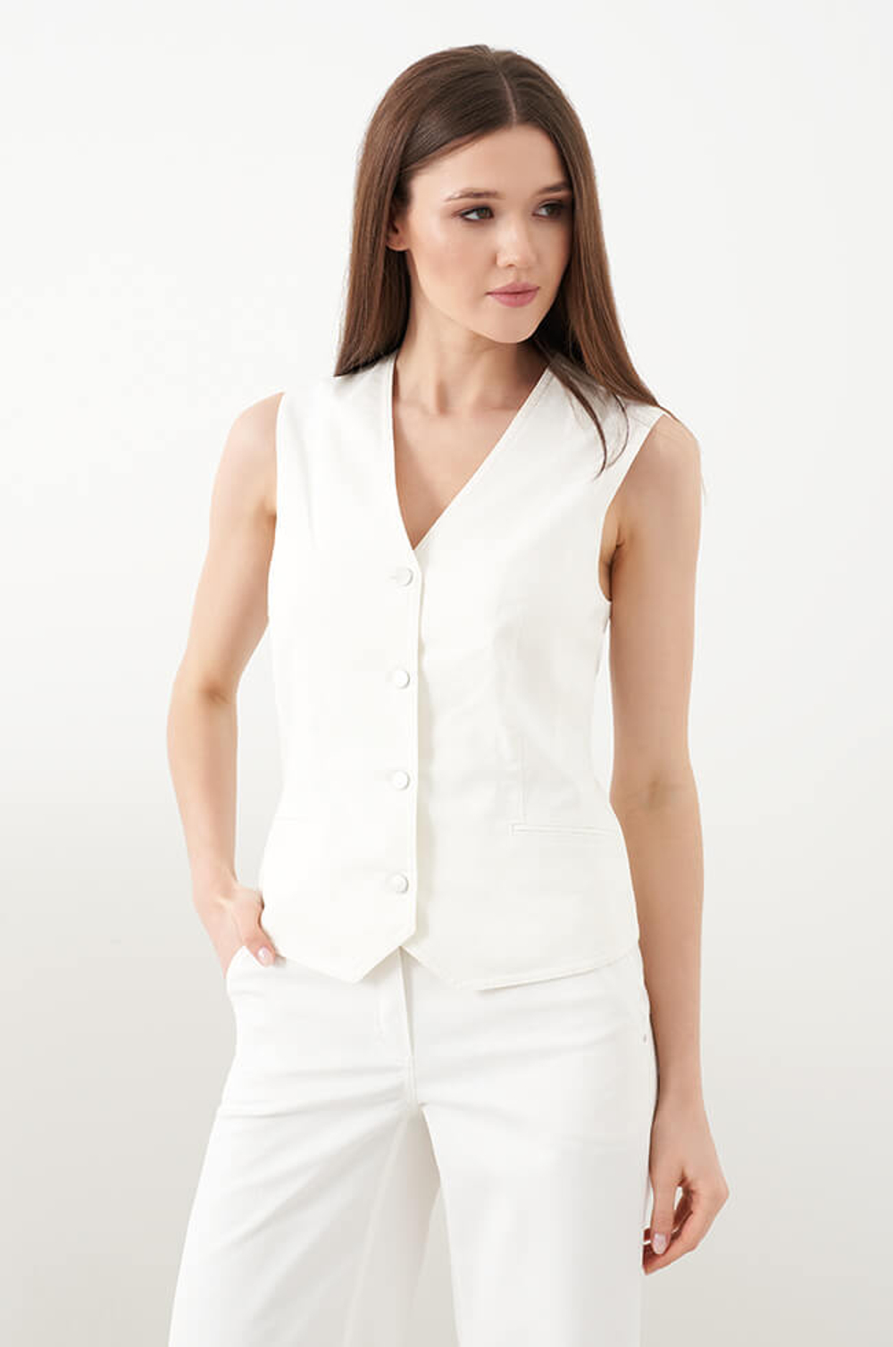 1792 Жилет женский (молочный)