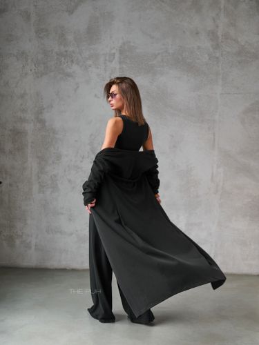 Трикотажный костюм-тройка черного цвета