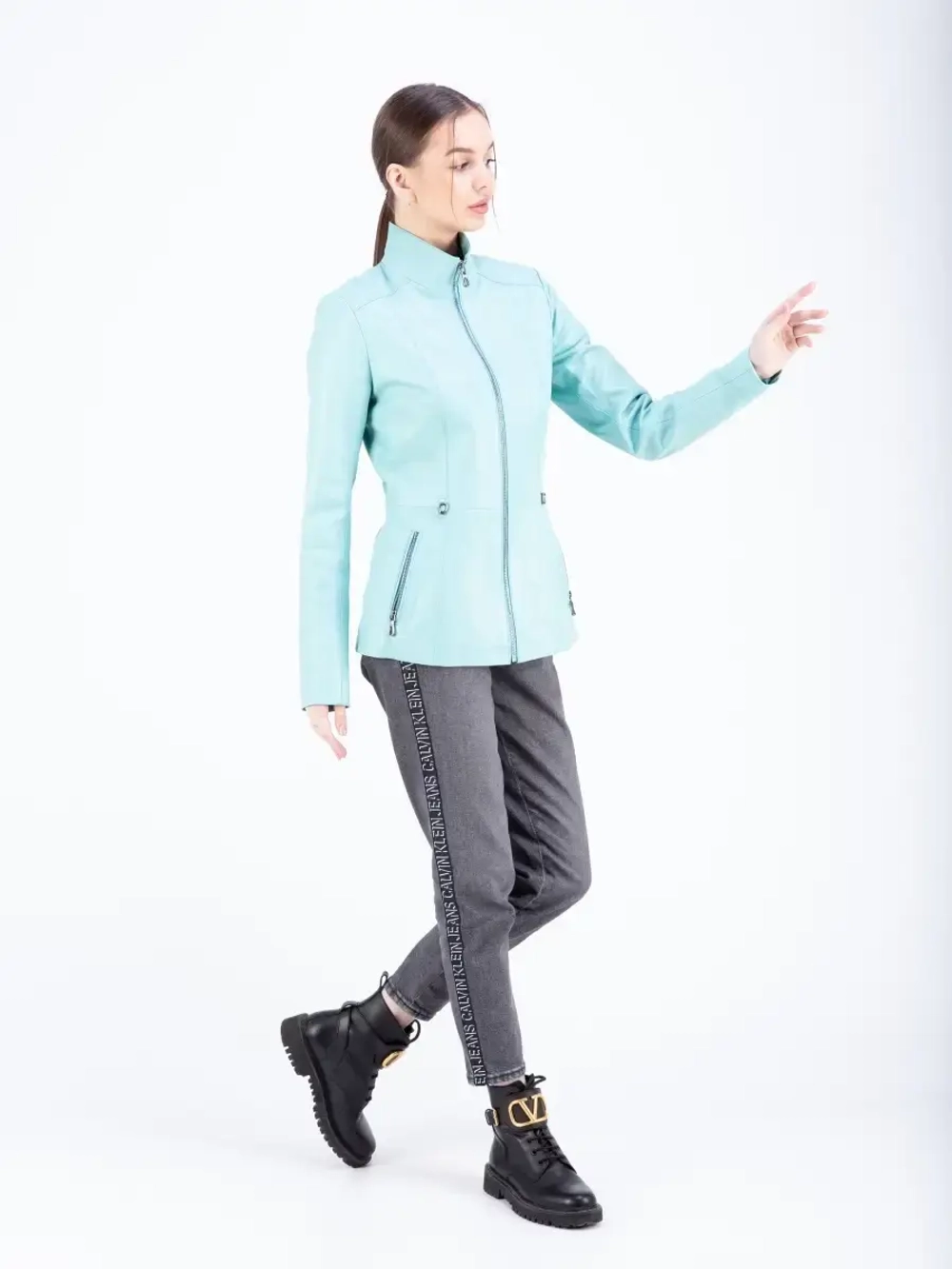 Куртка женская из натуральной кожи