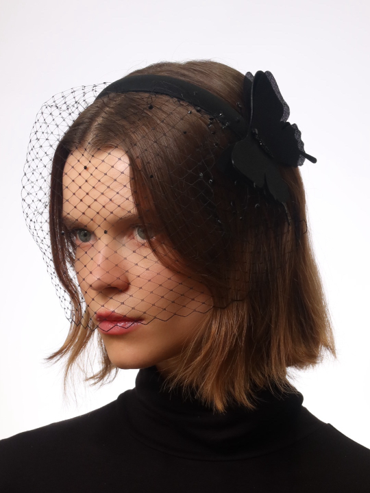 Вуаль классическая с бабочкой из шелка