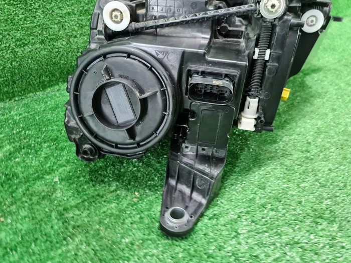 Фара правая Mercedes GLE V167 18-24 Multibeam LED