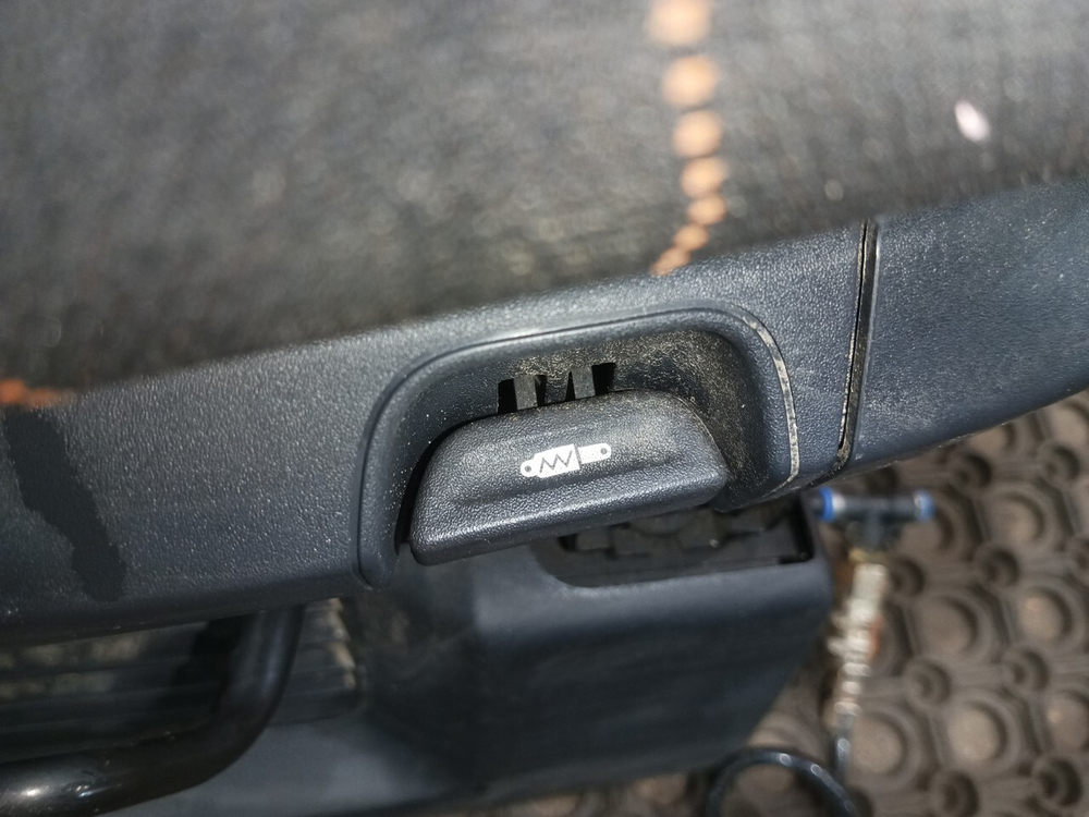 Сиденье водительское пневматическое 2019г