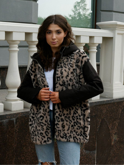 Шуба женская чебурашка тедди с капюшоном короткая, SilverFox (арт. 2204-021-7,4)