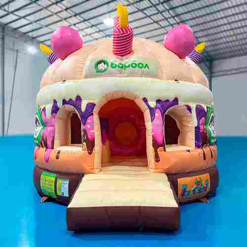 Коммерческий надувной батут «Торт» 4*4*3,5 м