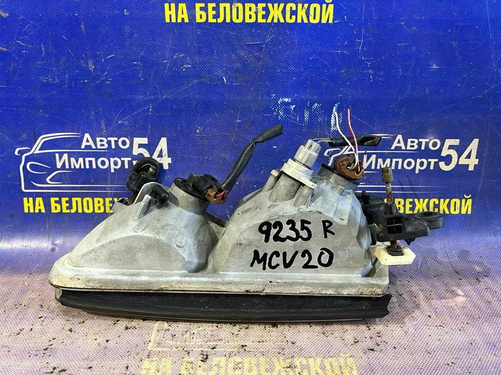 Фара передняя правая TOYOTA CAMRY GRACIA 1999-2001