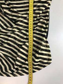 Блузка для акцентного образа, визуально на 44 размер