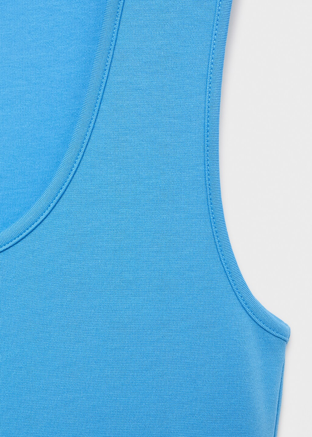 Приталенное миди-платье