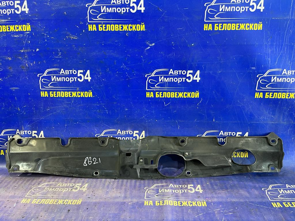 Накладка на рамку радиатора Honda CRV 2004-2006