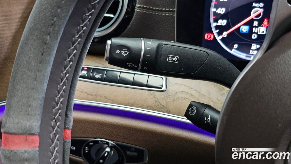 Mercedes-Benz E-Class W213 E300e Exclusive (12.2019)