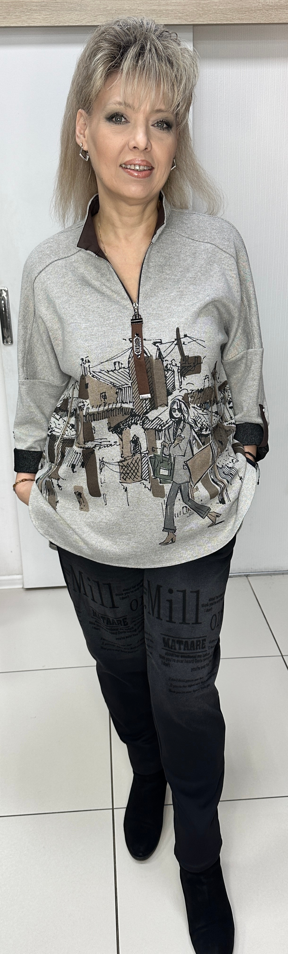 Трикотажный блузон-поло с изображением города