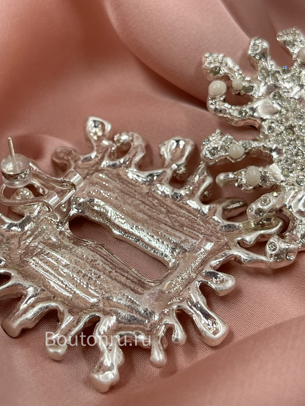 Серьги Скиапар. серебряные с замочной скважиной со стразами