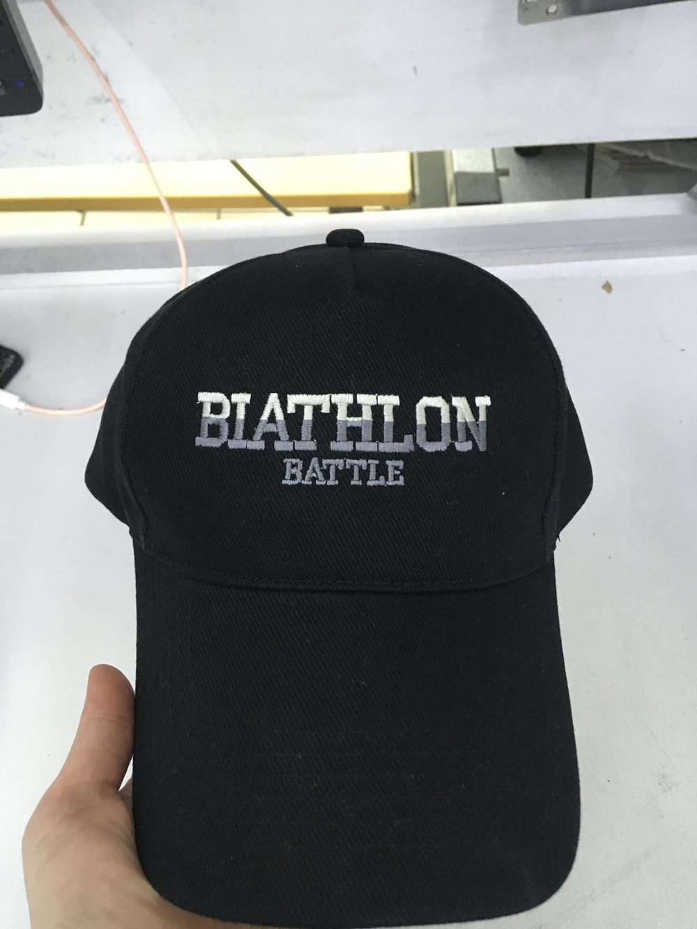 Черная бейсболка с надписью BIATHLON BATTLE