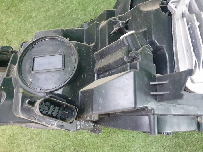 Фара правая Mercedes CLA C117 (2016-2019) LED