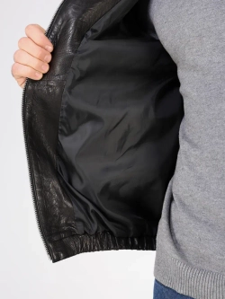 Кожаная куртка демисезонная с капюшоном