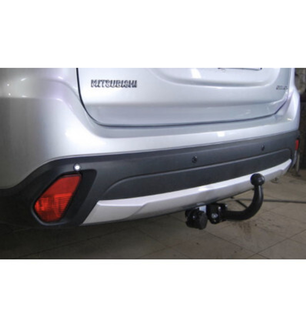 Фаркоп IMIOLA Y.029 Mitsubishi Outlander 2012-(паспорт и сертификат в комплекте)(без электрики)