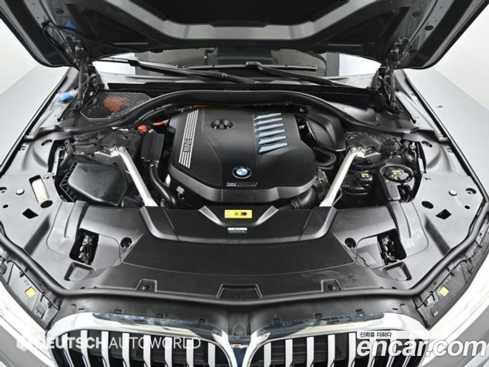 BMW 7 Series (G11) 745Le i퍼포먼스 M Sports (05.2021)