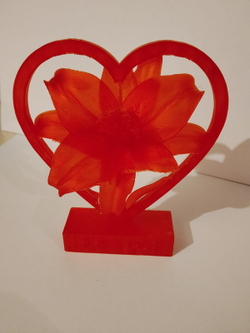 Лилия красная в сердце - 3D фигурка подарок для женской половины на все случаи жизни