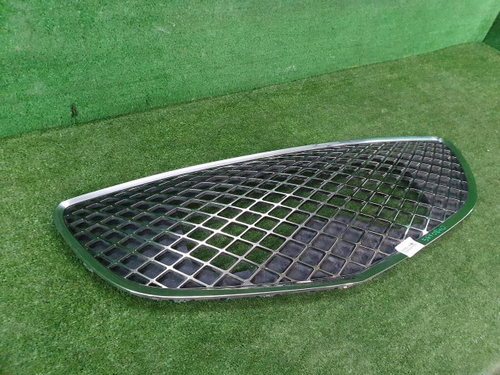 Решетка радиатора Genesis GV70 (2020-н.в.)