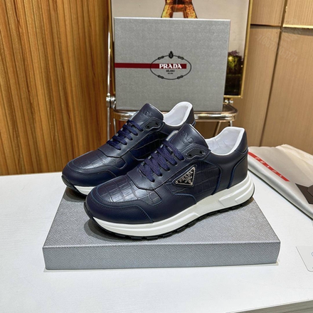 Кроссовки Prada