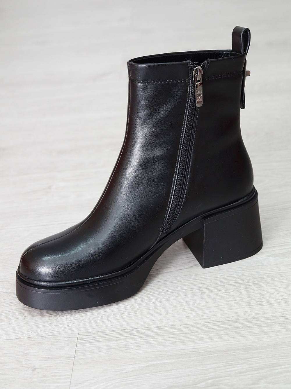 Полусапожки женские зимние