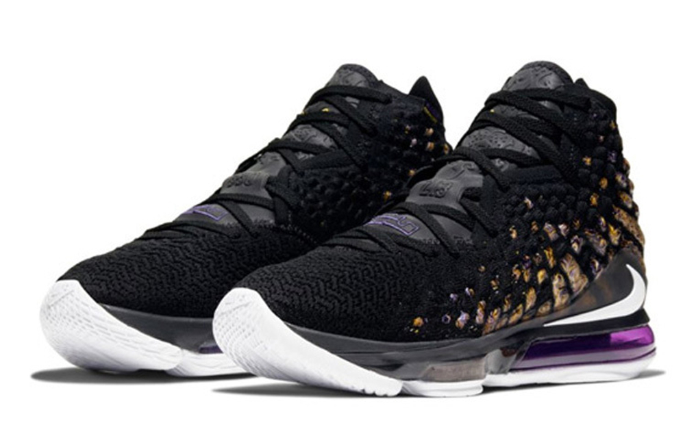 Кроссовки Nike Lebron 17