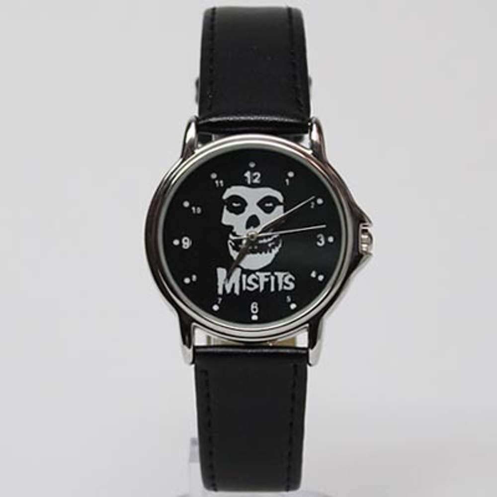 Часы наручные Misfits череп