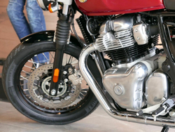 Royal Enfield Interceptor 650 Canyon Red (Standard / Single tone)