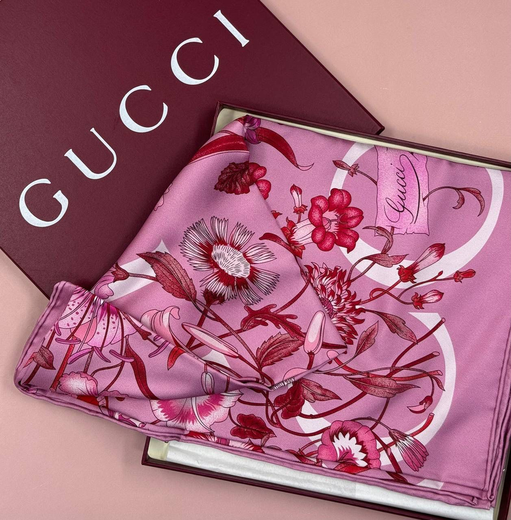 Платок Gucci