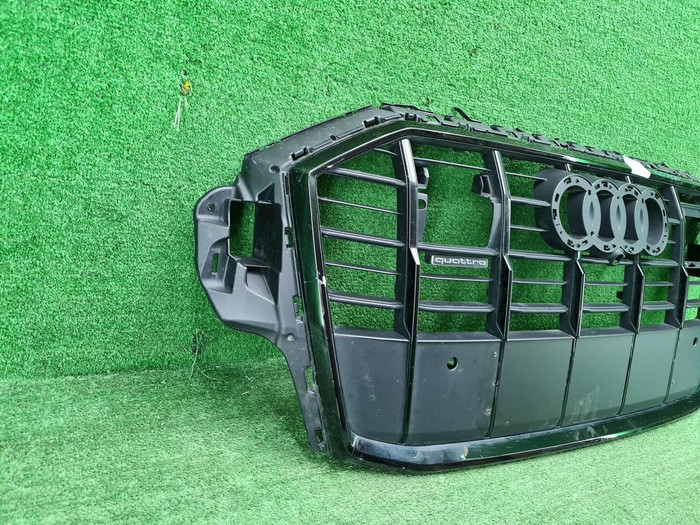 Решетка радиатора Audi Q7 2 (2019-2024)