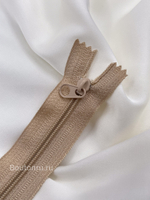 Молния бежевая(телесная) неразъемная