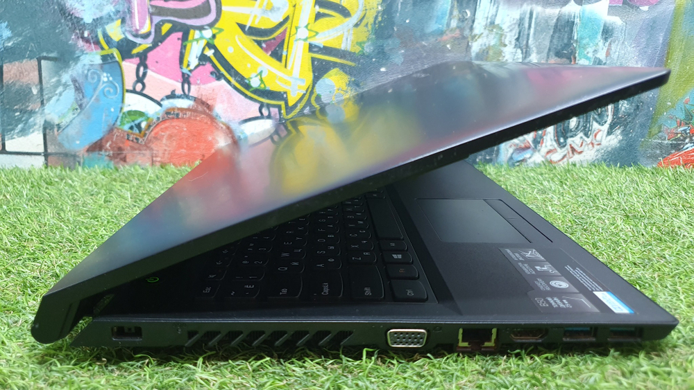 Ноутбук Lenovo i3/4 Gb/HD 8500M 2Gb