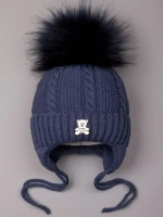 Шапка зимняя вязаная с помпоном для детей