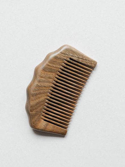 Гребень из зелёного сандала "Волна малая" частые зубья