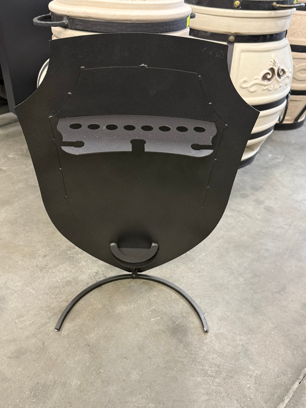 Щит кованный