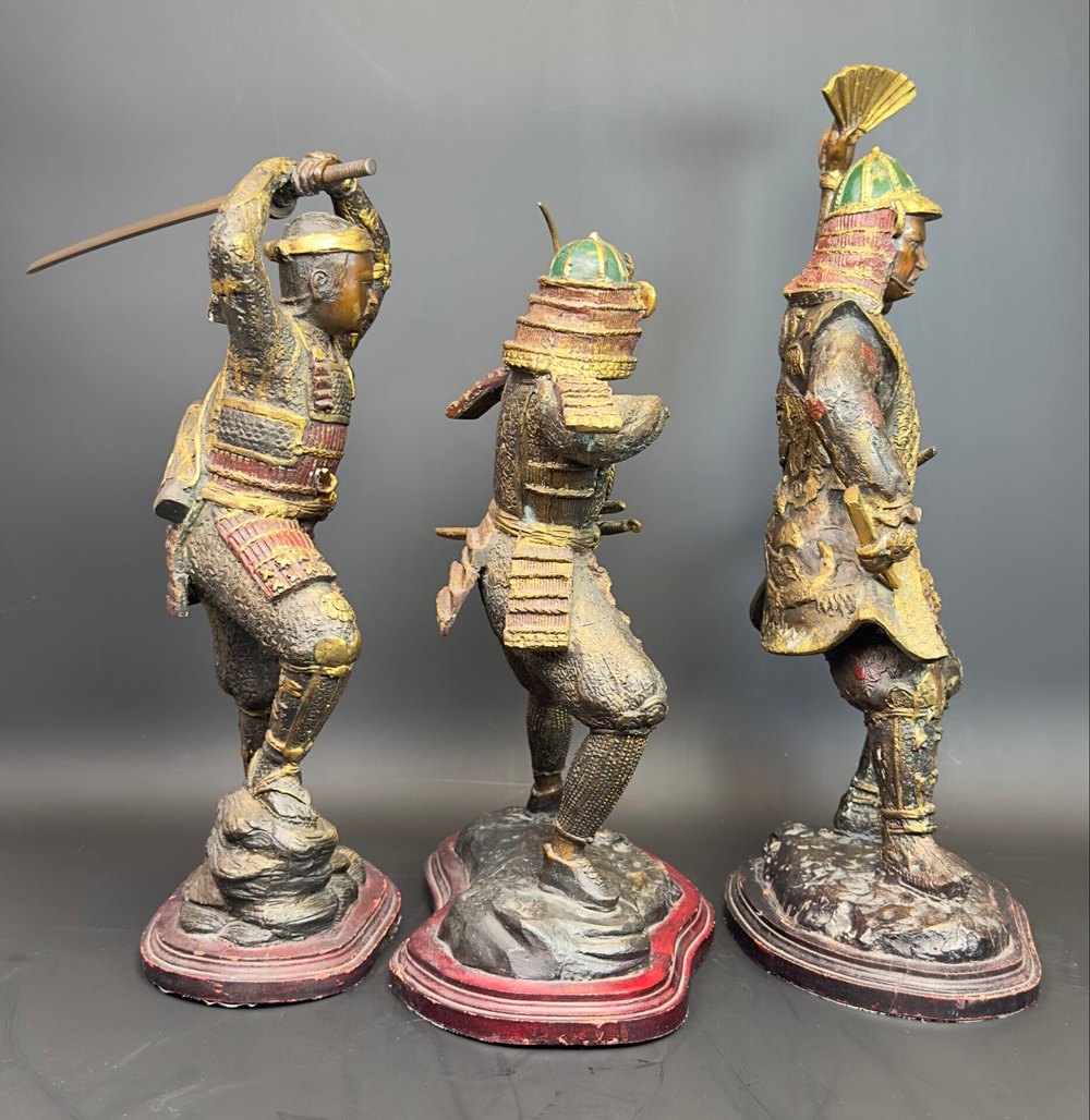 Скульптурная группа — Три Самурая