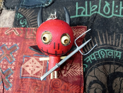 Брелок призрак леса дьявол трезубец