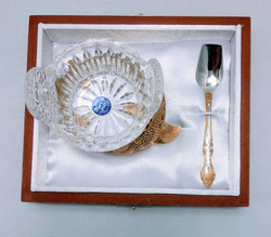 Икорница "Осетр" с ложечкой в  подарочном футляре