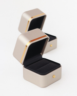 Эксклюзивный футляр серии «Василий» для памятного знака