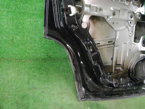 Дверь задняя левая Cadillac Escalade 4 (2014-2020)