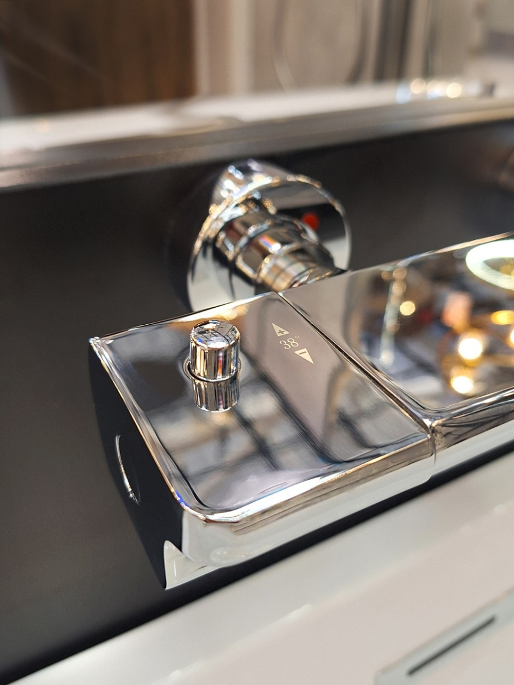 Смеситель для душа с термостатом AltroBagno Lamberto 030501 Cr