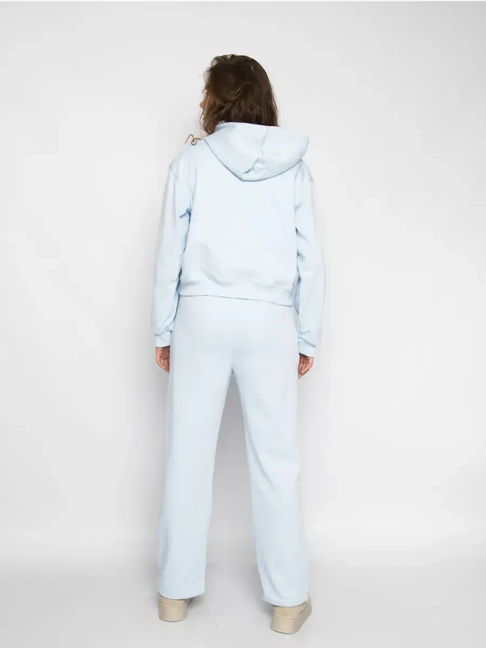 Спортивный костюм с капюшоном