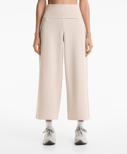 OYSHO Брюки широкого кроя в рубчик, норка