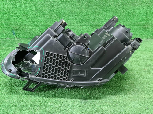 Битая Фара правая Geely Coolray (19-23) галоген