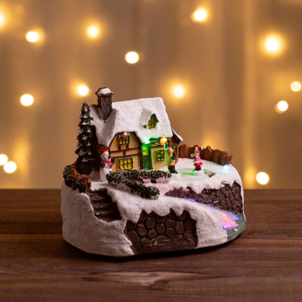 Светодиодная новогодняя фигура ЭРА EFIS-S02 композиция Деревня мультиколор 3*АА 16*13*12 см